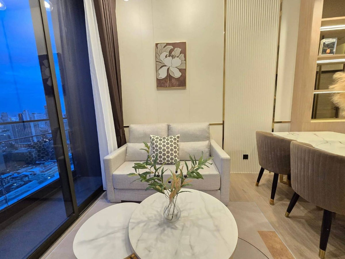 รูป ✨🦄 Ready to move 🦄✨ The Crest Park Residences ห้องสวย✨ ครัวปิด ห้องนั่งเล่นกว้าง เฟอร์ครบจบในที่เดียว โทร 096-2493698 (TCR0286) - รูปที่ 4/19