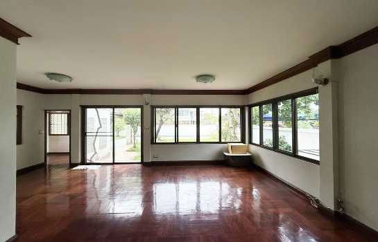 รูป ขาย บ้านเดี่ยว 5 นอน ซอยประชาชื่น 30  ใกล้ โรงพยาบาลเกษมราษฎร์ ประชาชื่น 84 ตรว 2 ชั้น - รูปที่ 3/12