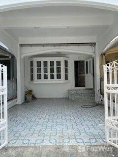 picture 3 Bedroom Townhouse for rent at Park Gallery 1627966 - 2/5