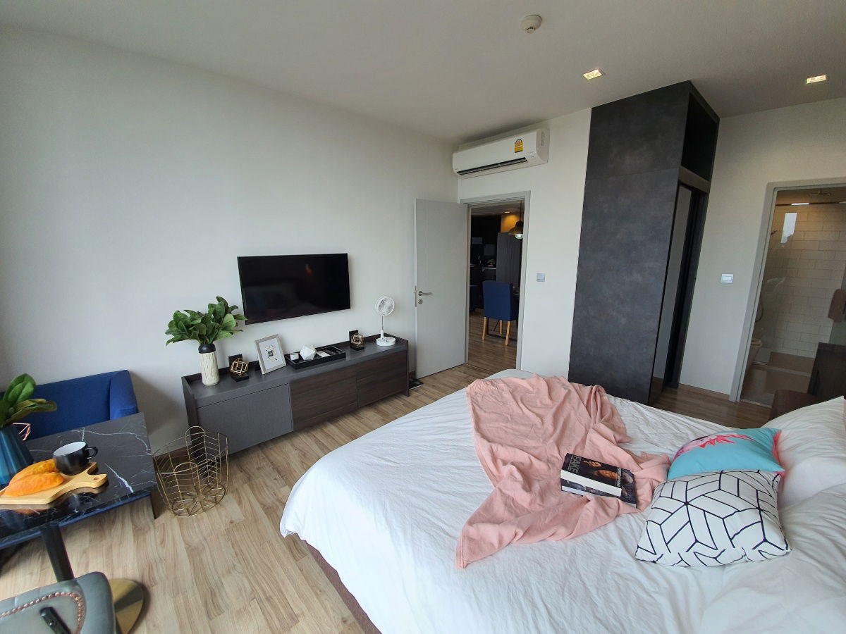 รูป 🔥 Rare Item ตัวจริง! The Line จตุจักร – ห้องมุมกระจกโค้ง วิวสวนจตุจักร + วิวสระ ครบที่สุดเท่าที่โครงการนี้จะให้ได้! - รูปที่ 11/12