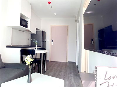 คอนโดให้เช่า : ✨ #JB2306_144 ✨𝗙𝗼𝗿 𝗥𝗲𝗻𝘁1️⃣3️⃣k.🔥🔥 #ใกล้รถไฟฟ้าสายสีเหลือง ✨#ห้องว่างนัดชมได้‼️ห้องสวยราคาดีมาก  ‼️คอนโด   ริชพาร์คแอททริปเปิ้ลสเตชั่น 