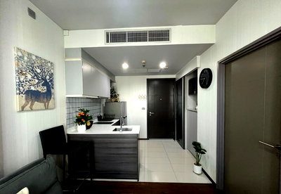 Condos for rent Soi Sukhumvit 71 : For rent: Seal by Sansiri Ekkamai, beautiful, cheap, ready to move in, near BTS Ekkamai. Interested? Add me on Line @841qqlnr