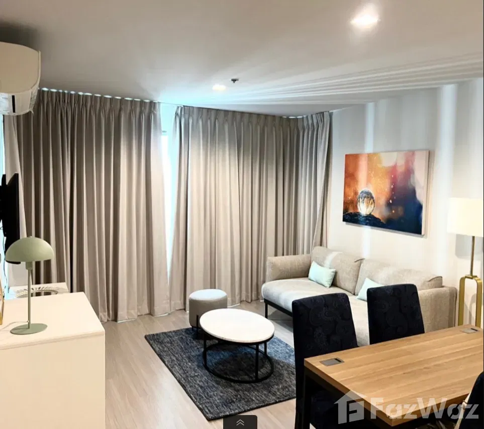 picture Spacious 2-Bedroom Condo | Unblocked City View 5904827 - 7/13