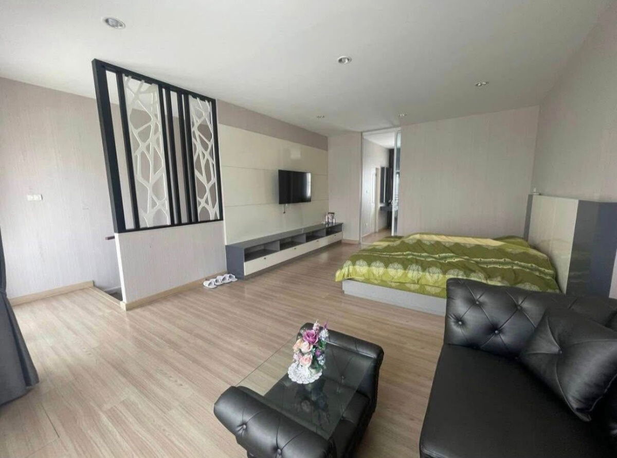 รูป ทาวน์เฮ้าส์ให้เช่า 📍 Panasiri Residences Kaset - Nawamin 📍 3 ห้องนอน 3 ห้องน้ำ เฟอร์นิเจอร์ และ เครื่องใช้ไฟฟ้าครบ  - รูปที่ 5/11