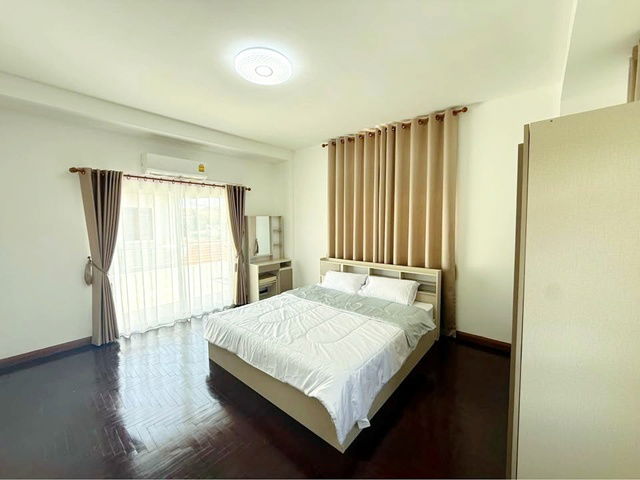 รูป จัดเต็มเฟอร์ฯทั้งหลัง ฟังก์ชันครบ รังสิต-คลองสี่ รร.นานาชาติสยาม 3.5 กม.ขายบ้านเดี่ยวหลังใหญ่ 2 ชั้น 50 ตร.ว. 200 ตร.ม. 3นอน 2 น้ำ - รูปที่ 6/8