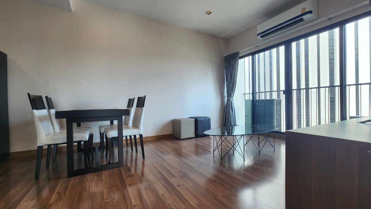 picture Noble Reform | 2 Bedrooms Corner unit for rent Nice Furnished with Good Location Aree - 11/24