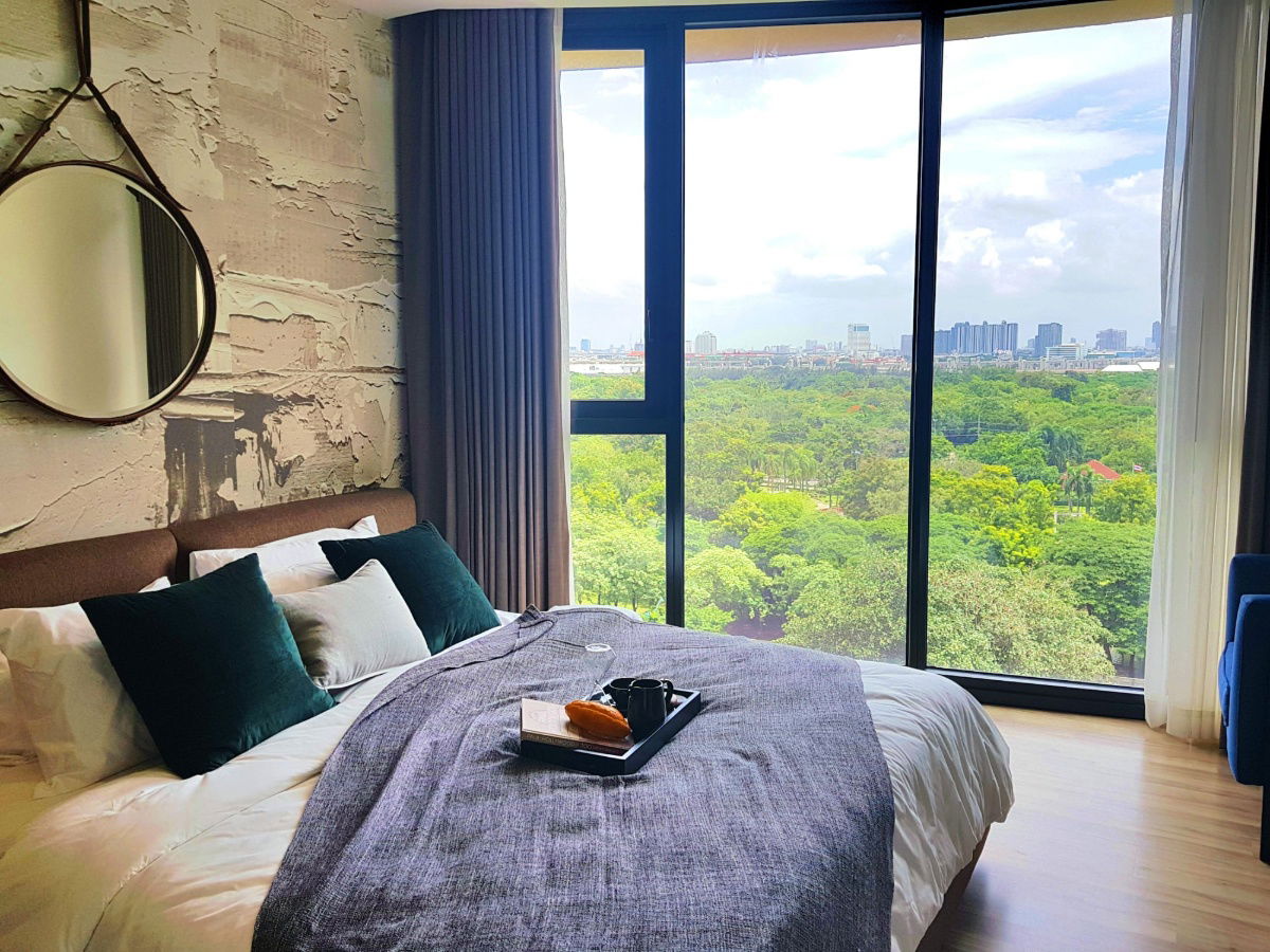 รูป 🔥 Rare Item ตัวจริง! The Line จตุจักร – ห้องมุมกระจกโค้ง วิวสวนจตุจักร + วิวสระ ครบที่สุดเท่าที่โครงการนี้จะให้ได้! - รูปที่ 6/13