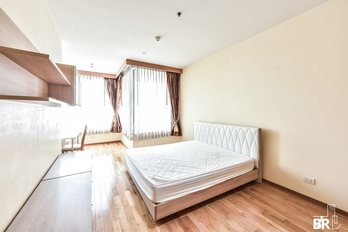 picture  The Empire Place ⭐ Beautiful Fully-Furnished Unit ⭐ Near BTS Chong Nonsi  - 4/9