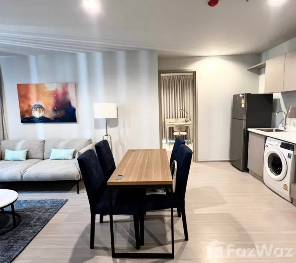 picture Spacious 2-Bedroom Condo | Unblocked City View 5904827 - 5/13