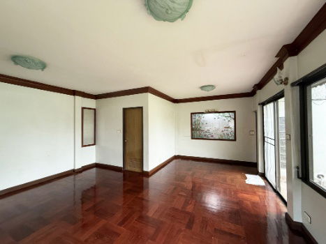 รูป ขาย บ้านเดี่ยว 5 นอน ซอยประชาชื่น 30  ใกล้ โรงพยาบาลเกษมราษฎร์ ประชาชื่น 84 ตรว 2 ชั้น - รูปที่ 4/12