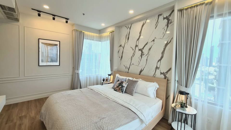 picture For Rent The Emporio Sukhumvit 24 Price 95,000 THB - 8/9