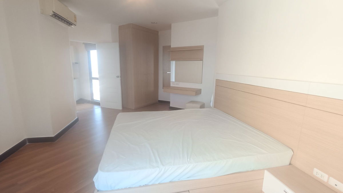 picture  For Rent  Akesin Place    11,000 - 2/10