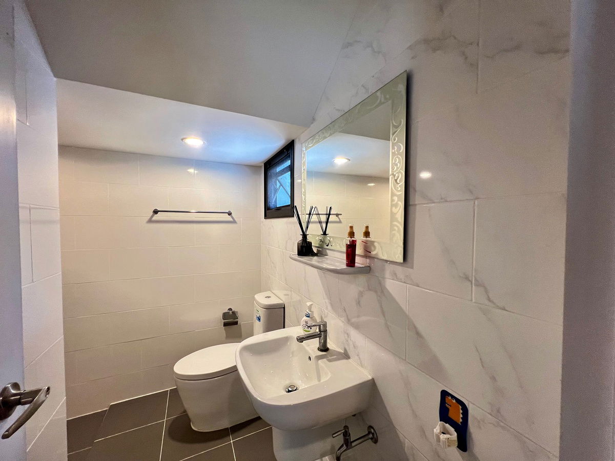 picture **For Sale | Sena Park Ville Ramintra – Wongwaen Move-in Ready Single House with Solar Cell | Near BTS Ramintra KM.9** - 10/29