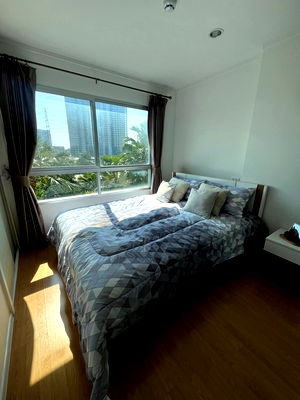 Condos for rent Assumption University Huamark Campus (Abac Huamark) : Lumpini Srinakarin-Huamark Station,4th FL., Building B, 26 Sq.m. Rent 10,000 Ready to move in