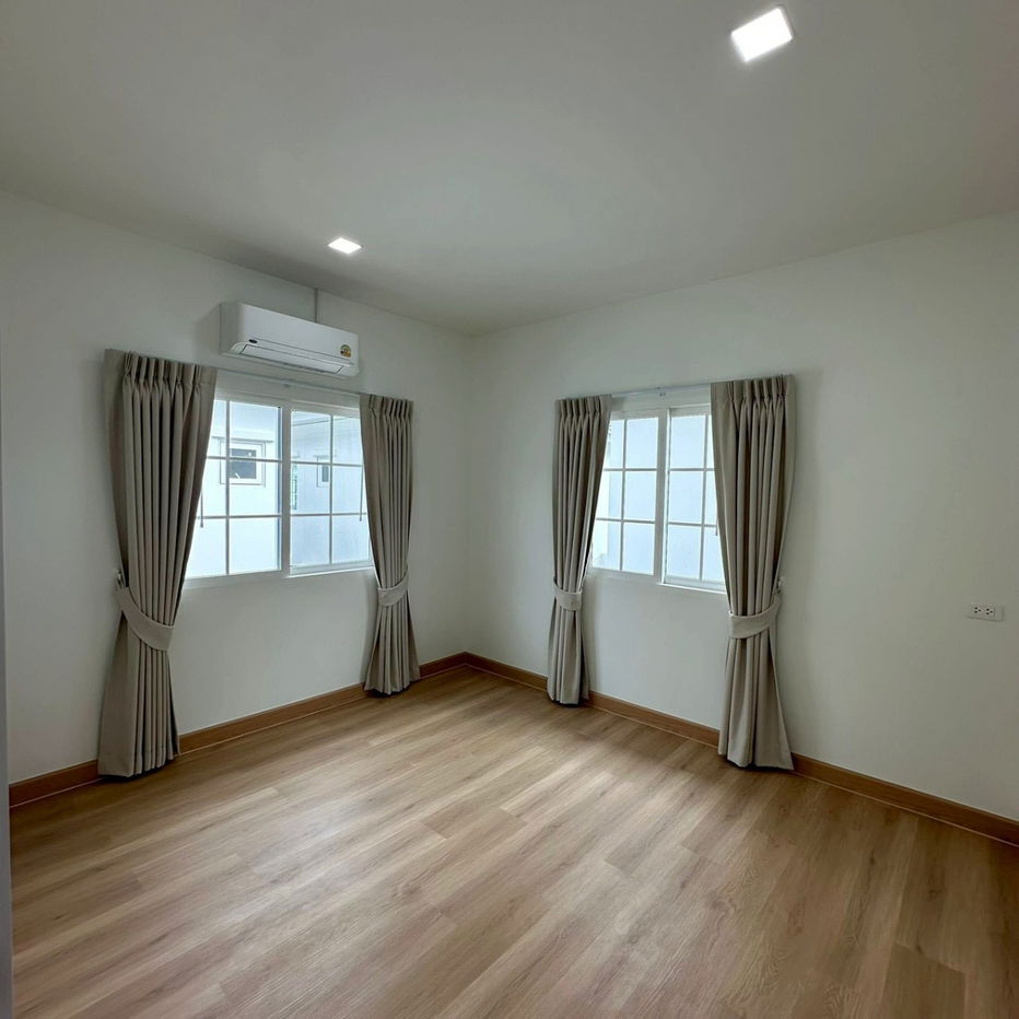 รูป 🏡 For Rent: บ้านเปล่า ใหม่เอี่ยม โครงการ Golden Neo Sukhumvit - Lasalle (สุขุมวิท 113) 4 ห้องนอน 3 ห้องน้ำ ทำเลดี - รูปที่ 10/16