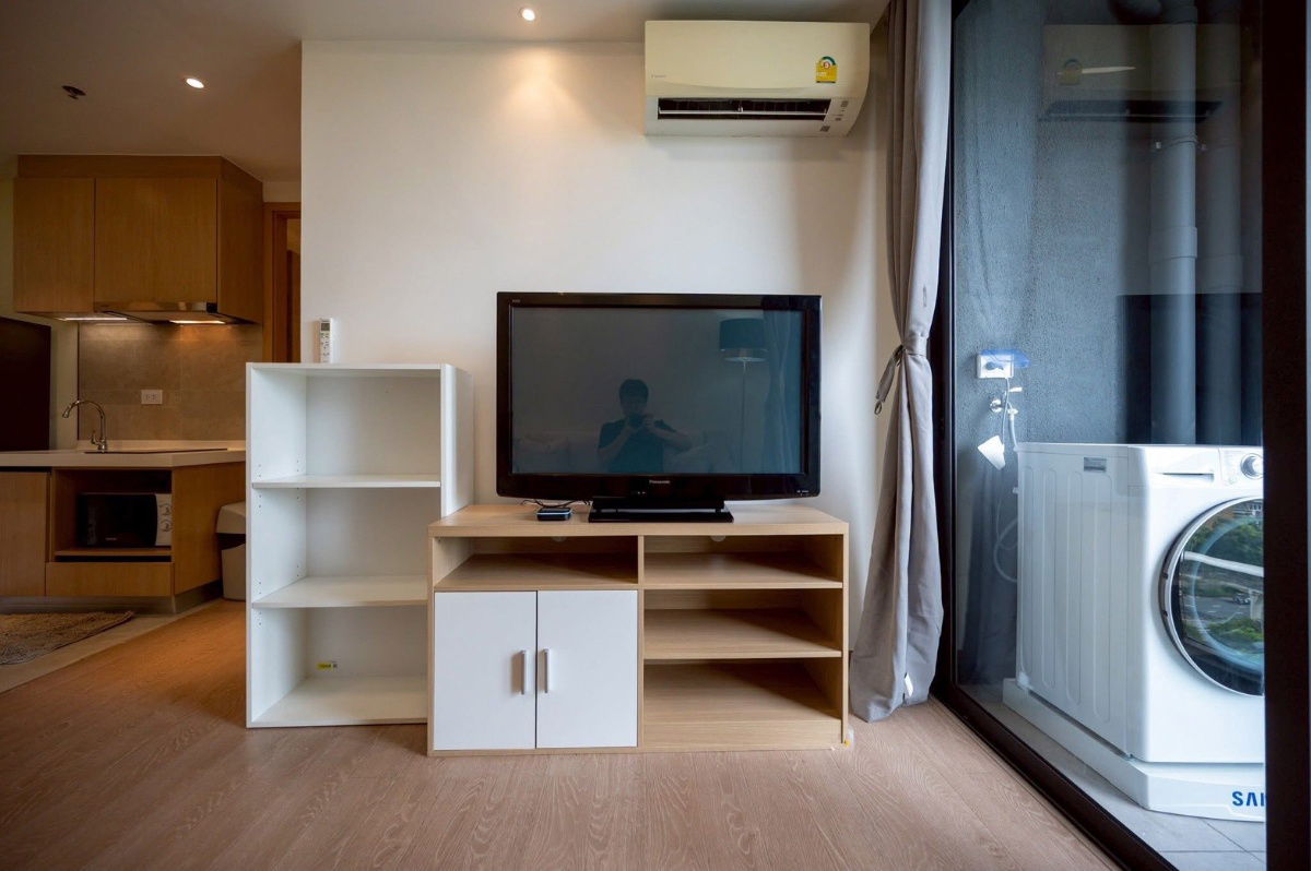 picture  Regal Sathon -            Naradhiwas  - 3/9