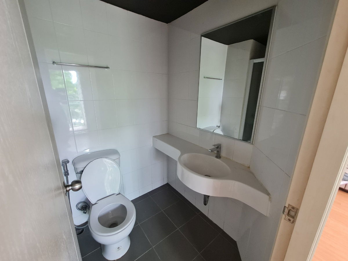 รูป C0040 ให้เช่าคอนโด : ลุมพินี ลาดปลาเค้า 2 อาคาร B (6,500 บาท/เดือน) Line:sivaghb - รูปที่ 8/9