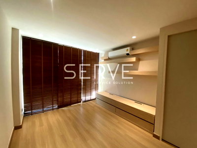 Condos for rent : 1 Bed 1 Bath Large Room City View Nice Room Good Location BTS Sanam Pao 280 m. @   Villa Rachakhru 