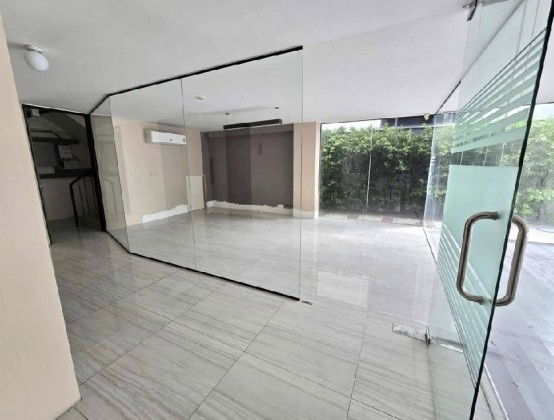 รูป ให้เช่า โฮมออฟฟิศ 5 ชั้น โครงการ ดิ เอเลเมนท์ พระราม 9 แอร์ทั้งอาคาร / ลิฟต์ในตัว - รูปที่ 6/10