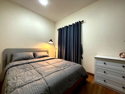 เช่าทาวน์โฮม มีโชค พลาซ่า : โกลเด้นทาวน์ - รวมโชค 2ห้องนอน 2ห้องน้ำ 113 ตร.ม. (ID:566HR)