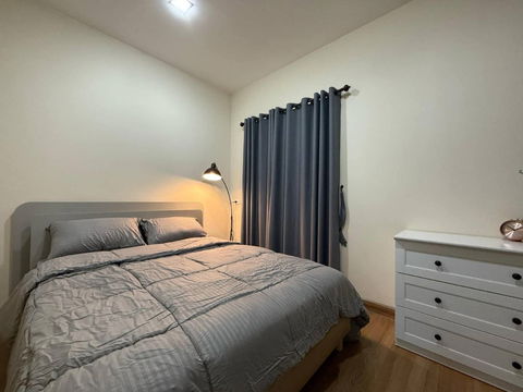 Golden Town – Ruamchok, 2 Bedrooms, 2 Bathrooms, 113 sq.m. (ID:566HR)