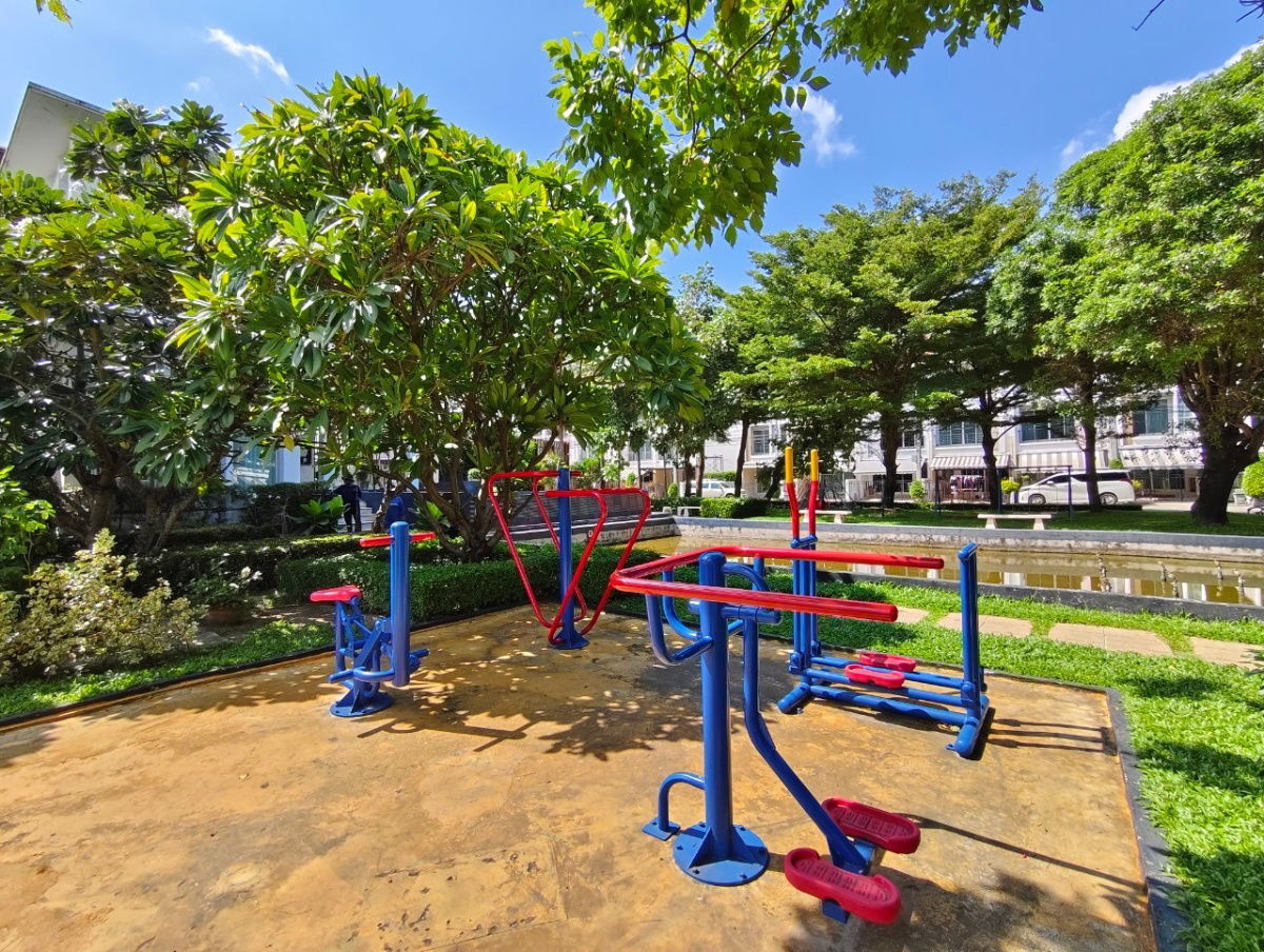 รูป ทาวน์โฮม บ้านกลางเมือง S-SENSE ศรีนครินทร์ ใกล้ซีคอน และ BTS สายสีเหลือง ถูกสุดในโครงการ (รีโนเวทใหม่) - รูปที่ 8/14