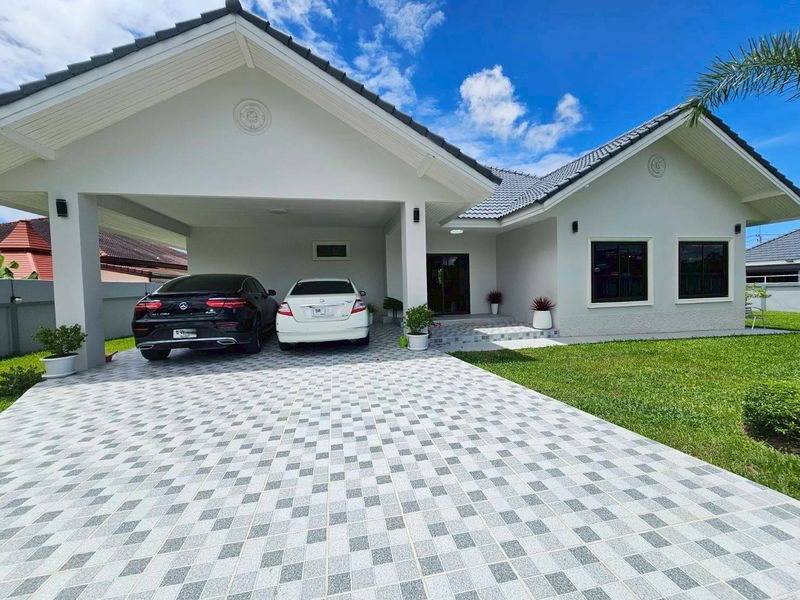 picture Luxury pool villa for sale in Bang Saray area, fully furnished, move in Ready - 2/17