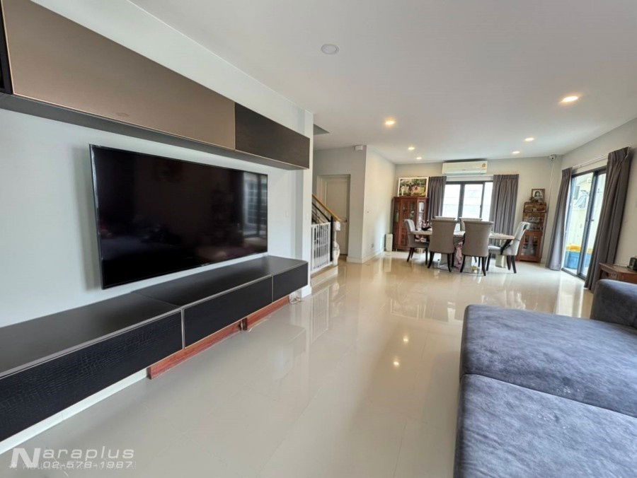 รูป 68121148 : ขายบ้านเดี่ยว 2 ชั้น หลังริม ขนาด 3 ห้องนอน บนที่ดิน 58.1 ตารางวา หมู่บ้าน Centro ราชพฤกษ์ 2 นนทบุรี บ้านสวย - รูปที่ 9/20