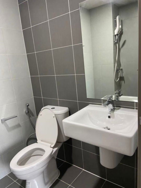 รูป ให้เช่าบีคอนโด พหลโยธิน ตึก A ชั้น5 ห้อง 30 ตรม.เฟอร์ มีเครื่องซักผ้า ใกล้ ม.กรุงเทพ (TR1213) - รูปที่ 9/10