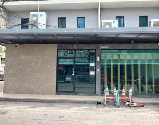 รูป ให้เช่าอาคารสำนักงาน 4.5 ชั้น พระราม 3 , ถนนจันทร์ เข้าทาง เจริญกรุง 107 ได้ แอร์ 8 เครื่อง - รูปที่ 9/10