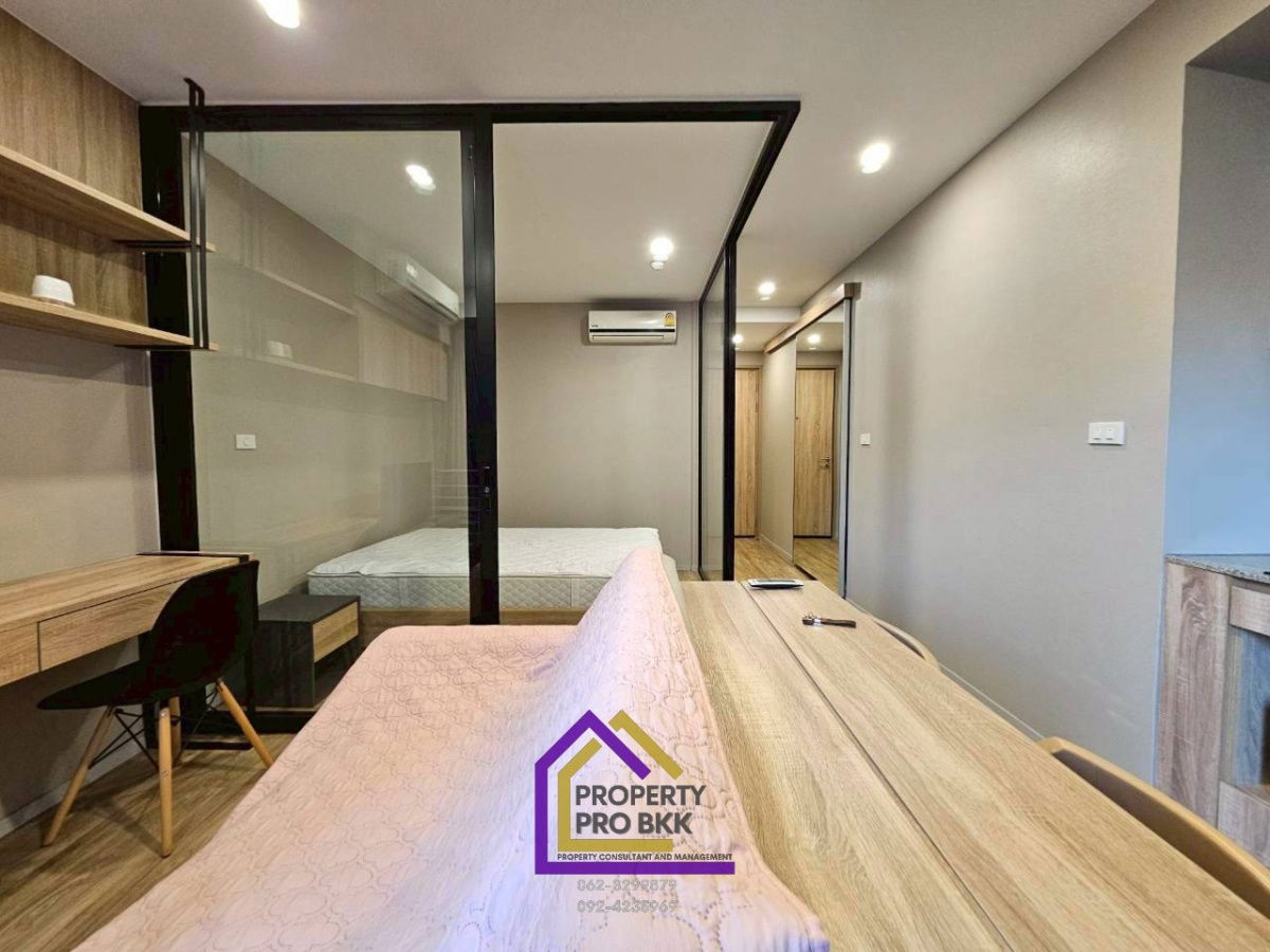 picture ðŋâĻ For Rent: Blossom Condo @ SathornâCharoenrat Cozy 1-Bedroom near BTS Surasak | Fully Furnished | Wi-Fi Included - 10/17
