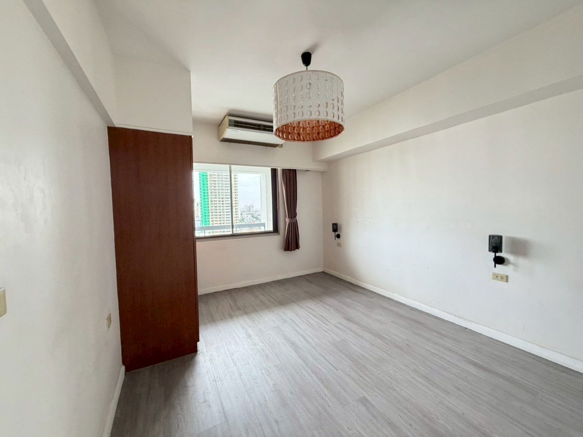รูป LTH13726 – Condo for Sale | Royal Castle | 140 sqm | 3 Beds 2 Baths | Near BTS Phrom Phong | 15.9 MB | คอนโดขาย รอยัลคาสเซิล สุขุมวิท 39 - รูปที่ 8/15
