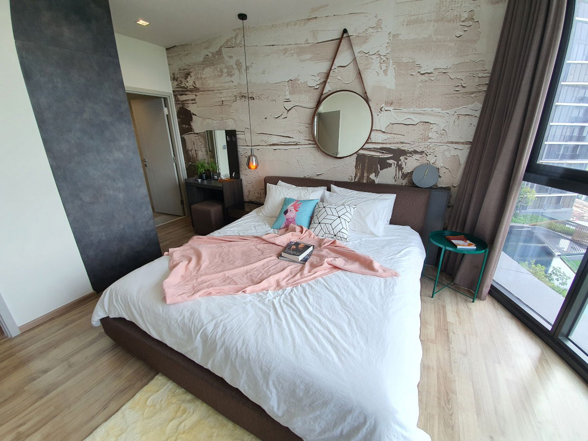 รูป 🔥 Rare Item ตัวจริง! The Line จตุจักร – ห้องมุมกระจกโค้ง วิวสวนจตุจักร + วิวสระ ครบที่สุดเท่าที่โครงการนี้จะให้ได้! - รูปที่ 4/12