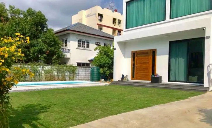 รูป ให้เช่าบ้านเดี่ยว2ชั้น พร้อมสระว่ายน้ำ 5นอน 3น้ำ พร้อมอยู่ ซอยสุขุมวิท 103-อุดมสุข42 - รูปที่ 15/15