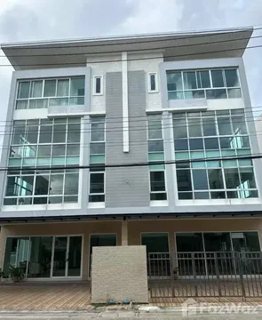 ทาวน์เฮ้าส์ให้เช่า 10 ห้องนอน ในโครงการ บิซ แกลเลอเรีย นวลจันทร์ 5576051