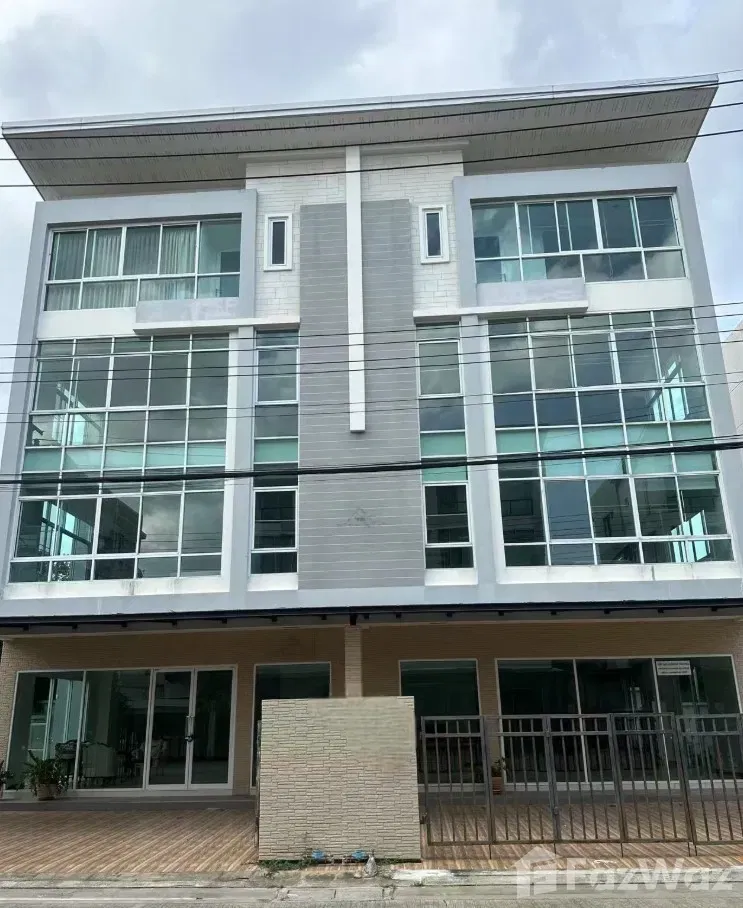 รูป ทาวน์เฮ้าส์ให้เช่า 10 ห้องนอน ในโครงการ บิซ แกลเลอเรีย นวลจันทร์ 5576051 - รูปที่ 1/30