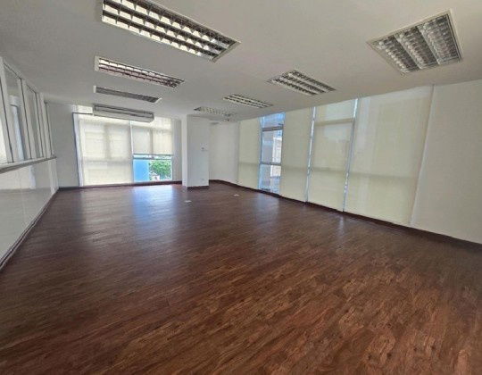 รูป ให้เช่าอาคารสำนักงาน 8 ชั้น มีลิฟท์โดยสารในอาคาร ซอยศรีนครินทร์ 40 เข้าซอยไม่ลึก ที่จอดรถ 14 คัน เหมาะเป็นสำนักงาน - รูปที่ 6/20