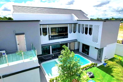 เช่าบ้านเดี่ยว บางละมุง ชลบุรี : ปล่อยเช่าพลูวิลล่าหรู โซนห้วยใหญ่ พัทยา ทำเลดี ใกล้แหล่งท่องเที่ยวมากมาย 