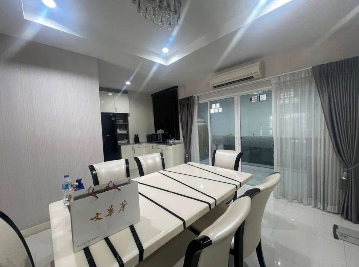 รูป ทาวน์เฮ้าส์ให้เช่า 📍 Panasiri Residences Kaset - Nawamin 📍 3 ห้องนอน 3 ห้องน้ำ เฟอร์นิเจอร์ และ เครื่องใช้ไฟฟ้าครบ  - รูปที่ 7/11