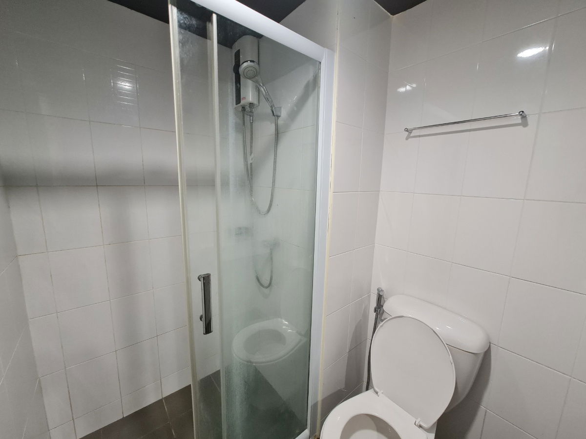 รูป C0040 ให้เช่าคอนโด : ลุมพินี ลาดปลาเค้า 2 อาคาร B (6,500 บาท/เดือน) Line:sivaghb - รูปที่ 9/9