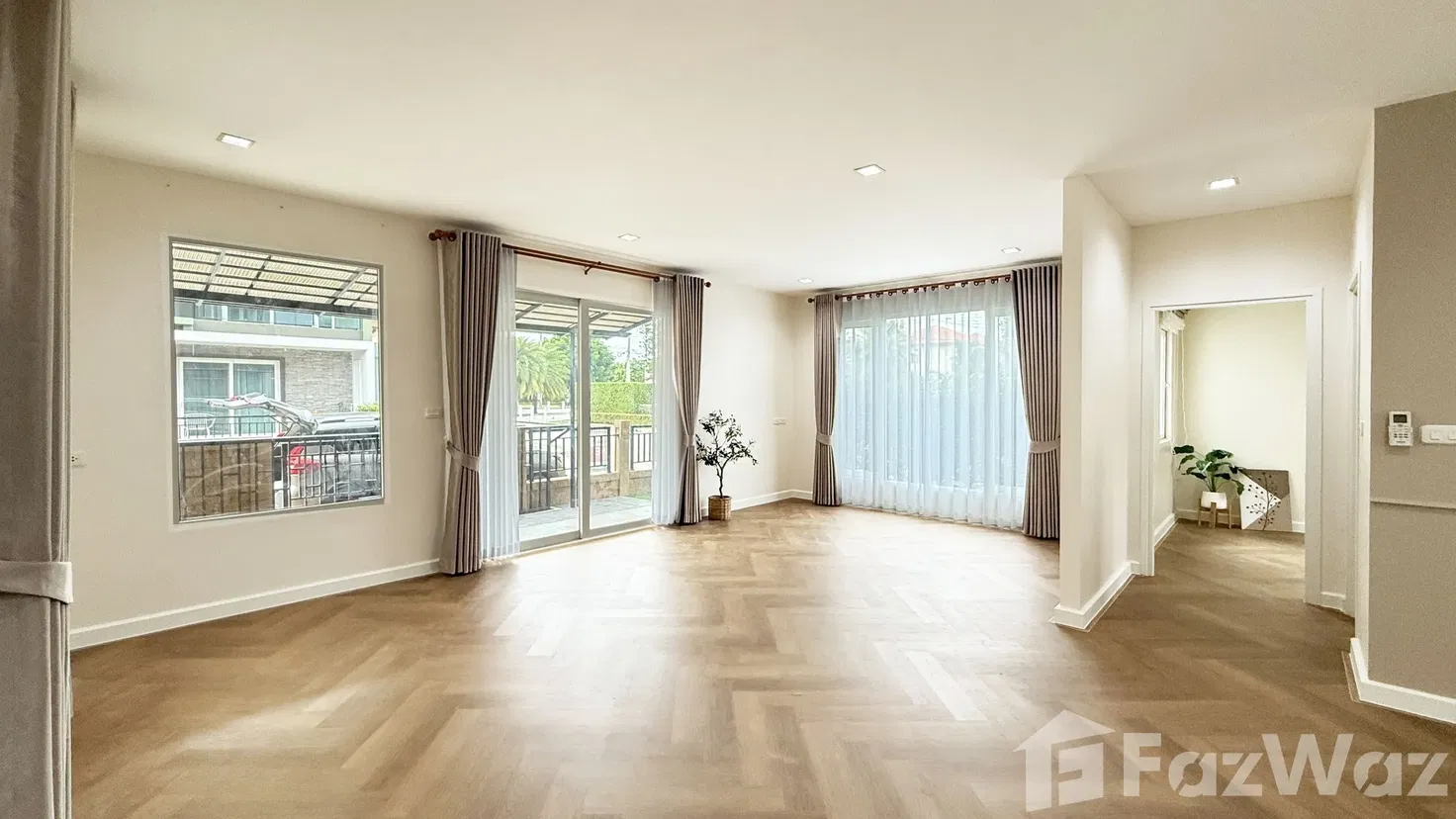 รูป ขาย บ้านเดี่ยว 4 ห้องนอน ในโครงการ โกลเด้น วิลเลจ อ่อนนุช-พัฒนาการ 5911584 - รูปที่ 3/14