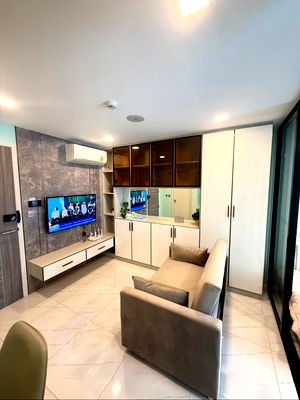 คอนโดให้เช่า : Atmoz Ratchada - Huaikwang บิ้วอินสวยมาก