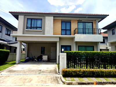 บ้านเดี่ยว วิทยาลัยเทคโนโลยีธนบุรี : ไลฟ์ บางกอก บูเลอวาร์ด ปิ่นเกล้า-เพชรเกษม  คอนโดย่าน CBD ราคาถูกกว่าตลาด