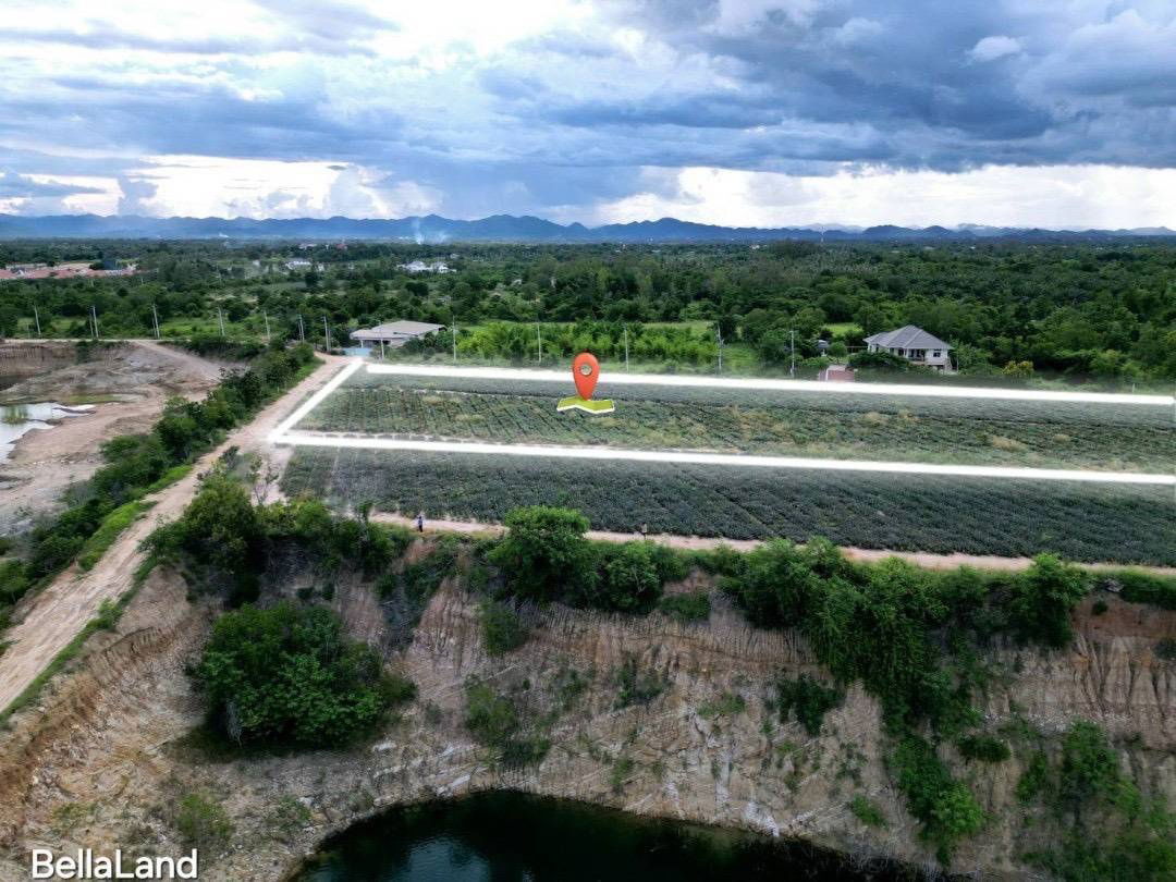 รูป ที่ดินสวยปากน้ำปราณประจวบติดแกรนแครยอนเหมาะทำบ้านพูลวิลล่าเก็งกำไร100ตรว490000ผ่อนฟรี12เดือนใกล้ทะเล5นาทีรพ.7กมอบต.ปราณ4กมโลตัส8กมหาดสามร้อยยอด12กม - รูปที่ 5/23