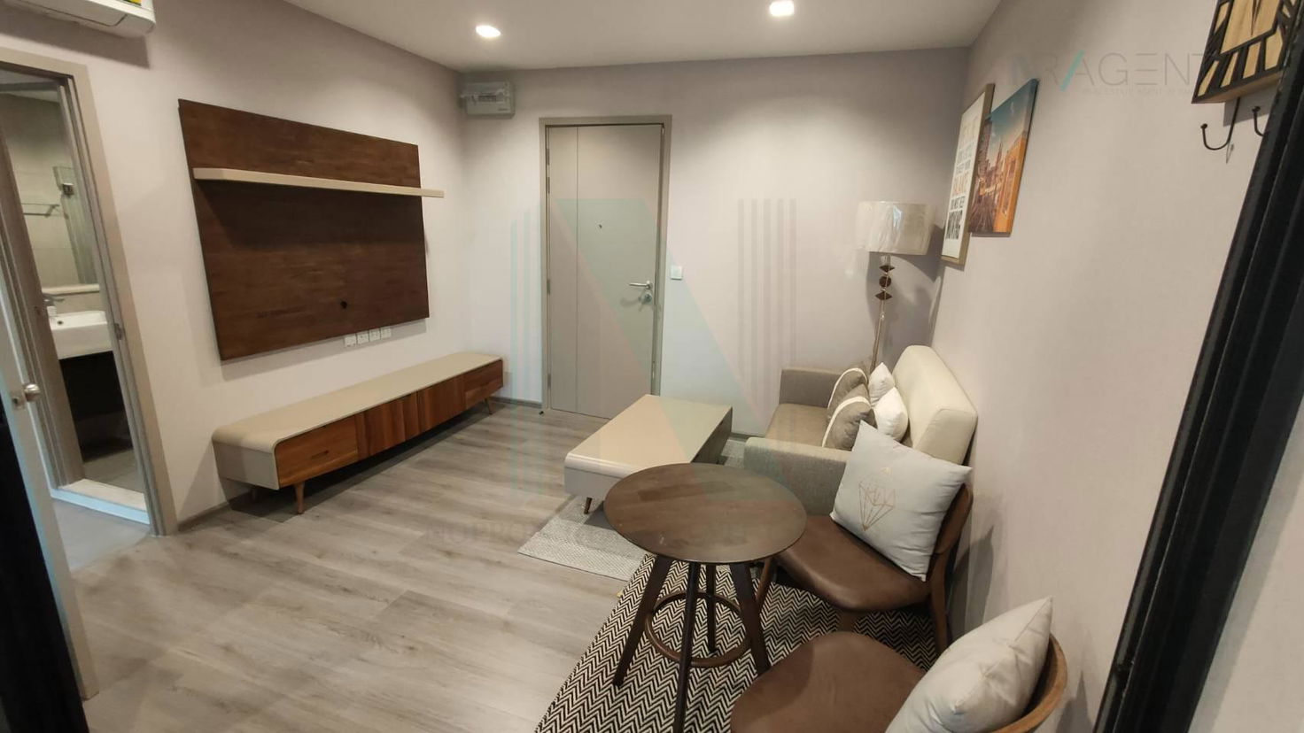 picture For Rent Condo THE POLITAN RIVE Building 1, Floor 11,1 bed room, Room size 30 sqm - 1/8