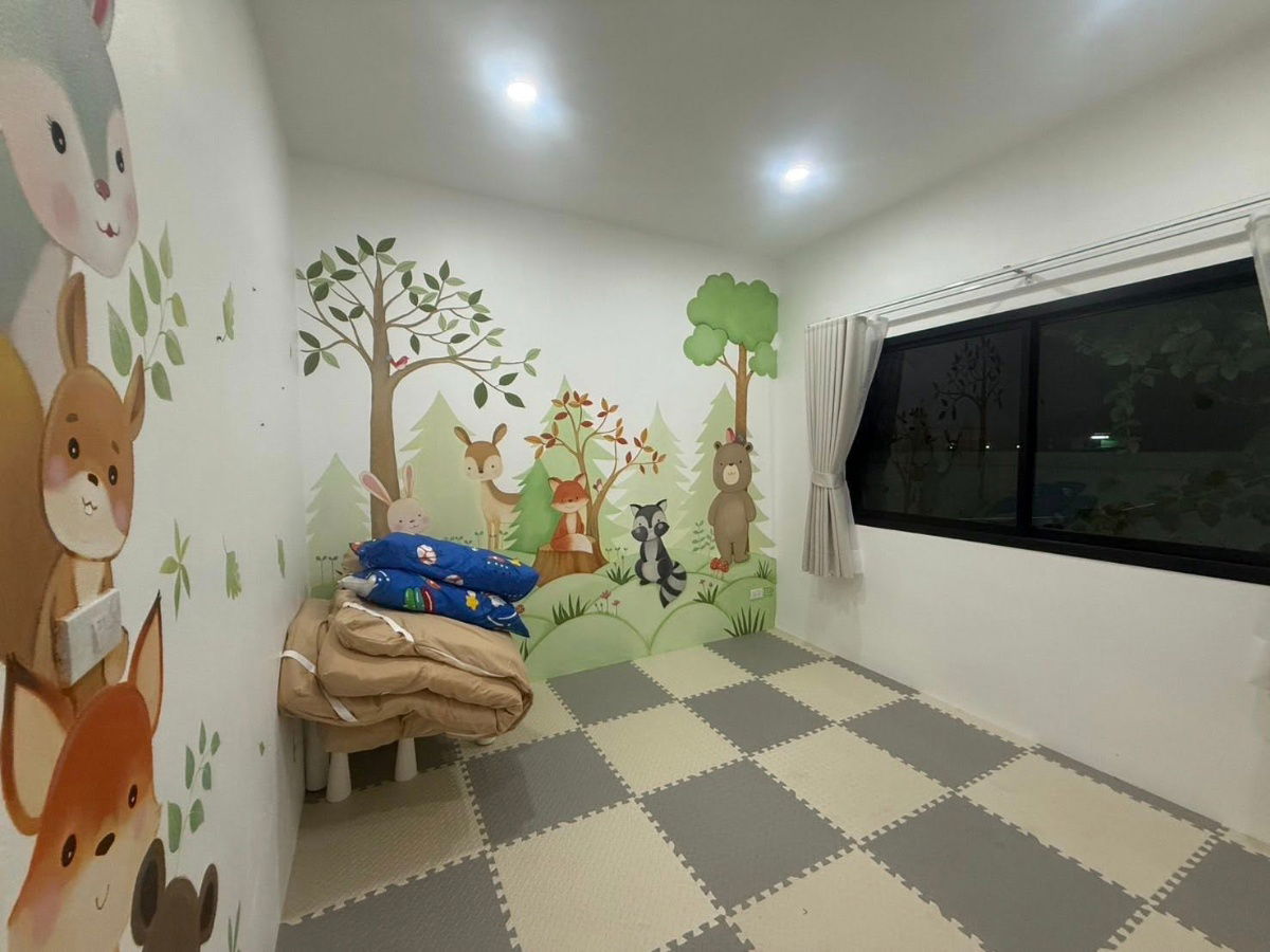 picture Single storey house for rent with 3 bedrooms,2 toilets and 1 kitchen.  - 9/13