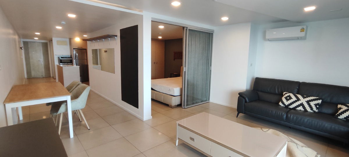 picture Beachfront Condo Pattaya for sale at Water's Edge, Sea View - 6/22