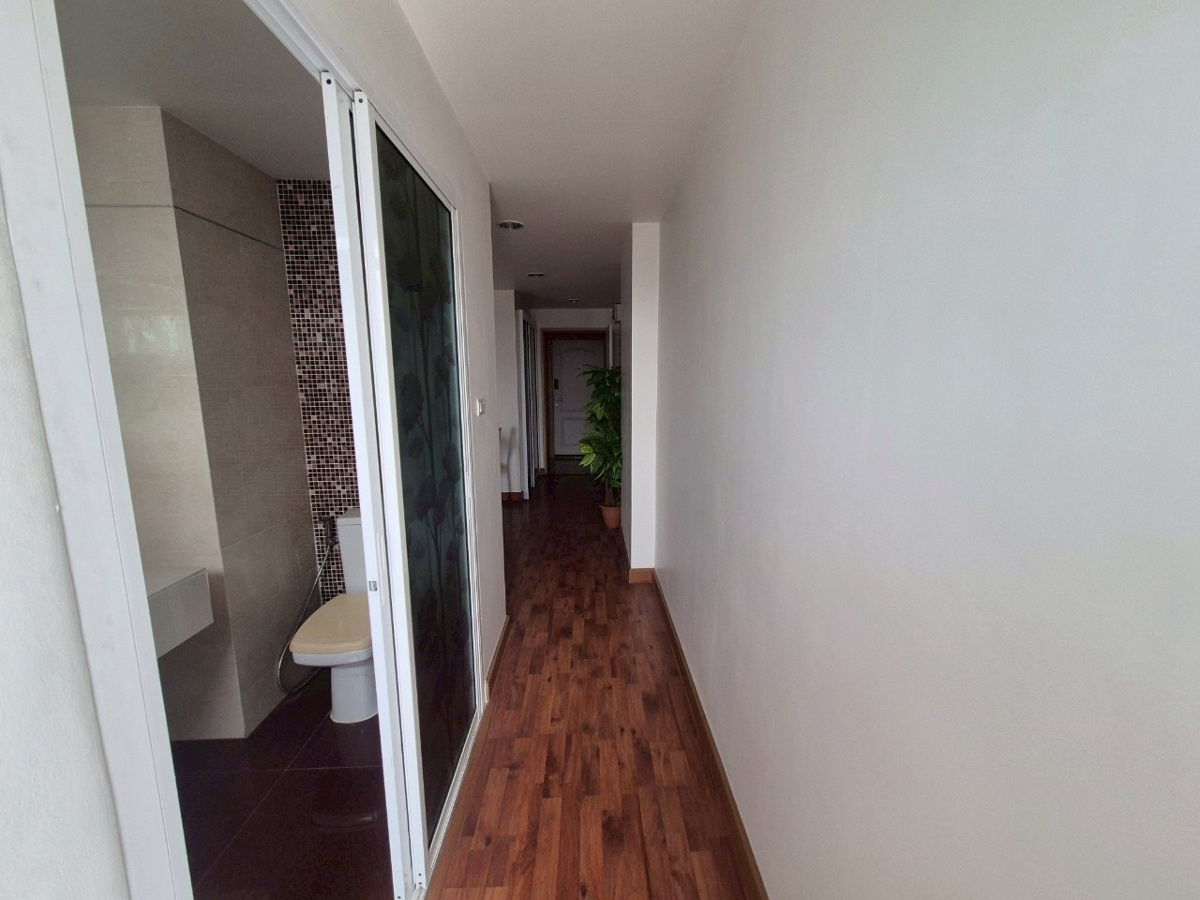 รูป JK 3109677 : แบงค์คอก ฮอไรซอน รามคำแหง - รูปที่ 9/13