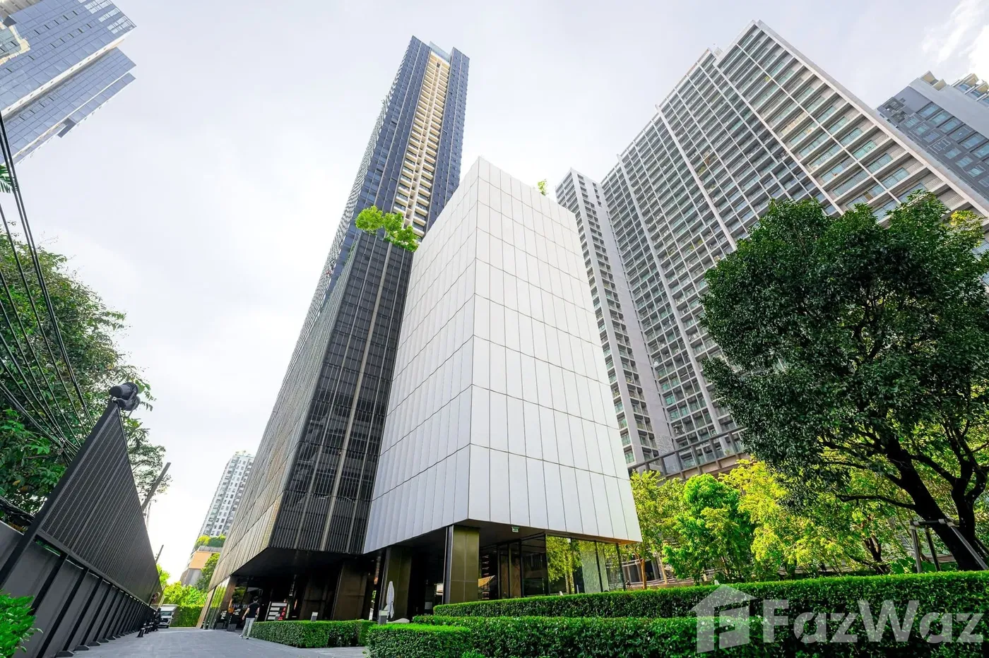 picture . 1970066 - 20/34