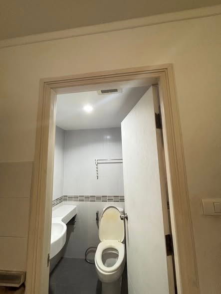 picture ✨#OL2402_155 ✨𝗙𝗼𝗿 𝗥𝗲𝗻𝘁 1️⃣2️⃣k.🔥🔥 #Near MRT Rama 9 ✨#Vacant room 10 Dec 2025 Condo: Lumpini Park Rama 9 Ratchada - 9/9